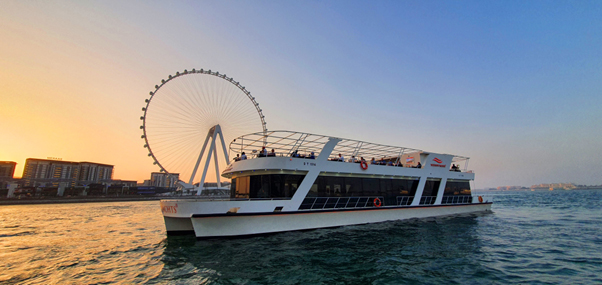 Complimentary access to two popular tours and attractions when you fly Emirates to Dubai